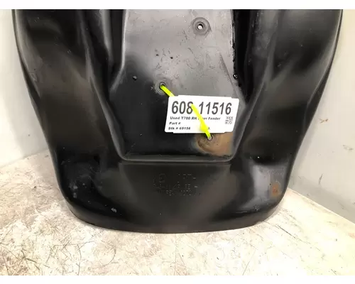 KENWORTH T700 Fender Extension