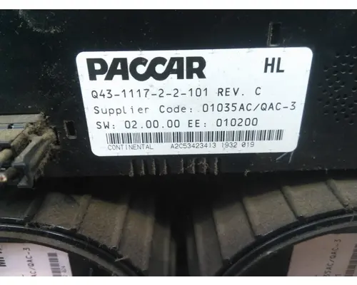 KENWORTH T700 GAUGE CLUSTER