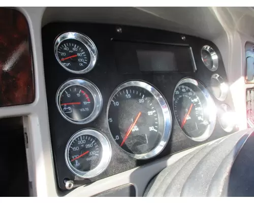 KENWORTH T700 GAUGE CLUSTER