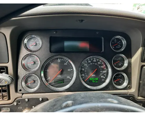 KENWORTH T700 GAUGE CLUSTER