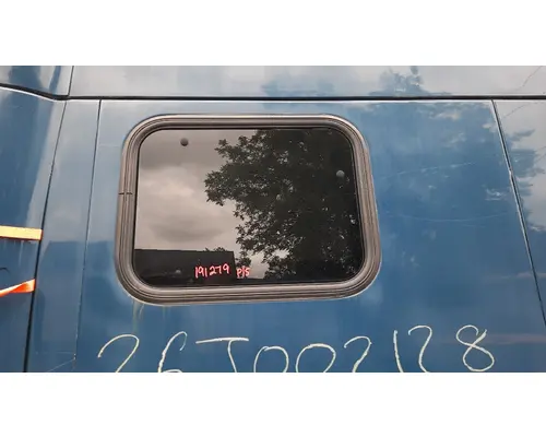 KENWORTH T700 GLASS, SLEEPER