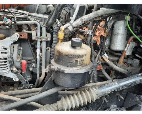KENWORTH T700 POWER STEERING RESERVOIR