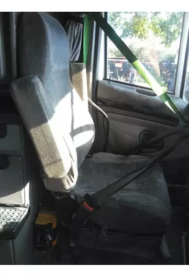 KENWORTH T700 SEAT, FRONT