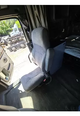 KENWORTH T700 SEAT, FRONT