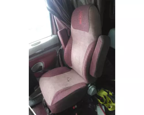 KENWORTH T700 SEAT, FRONT