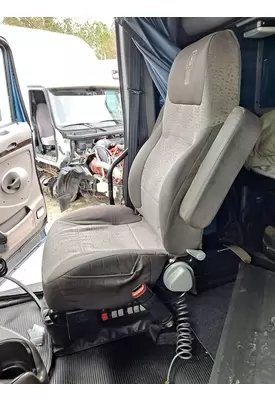 KENWORTH T700 SEAT, FRONT