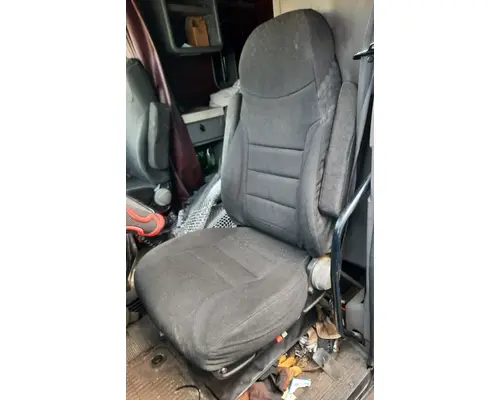 KENWORTH T700 SEAT, FRONT