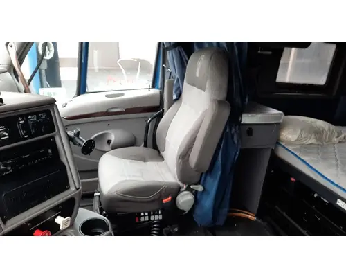 KENWORTH T700 SEAT, FRONT