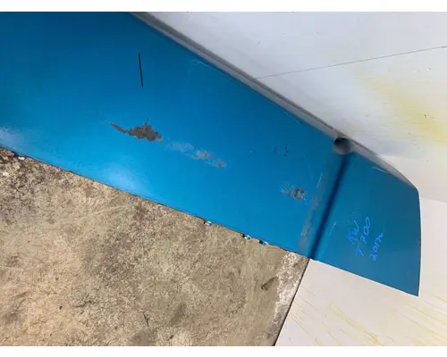 KENWORTH T700 Side Fairing