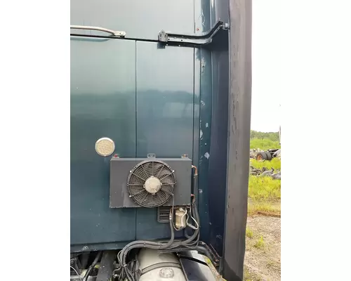 KENWORTH T700 Side Fairing