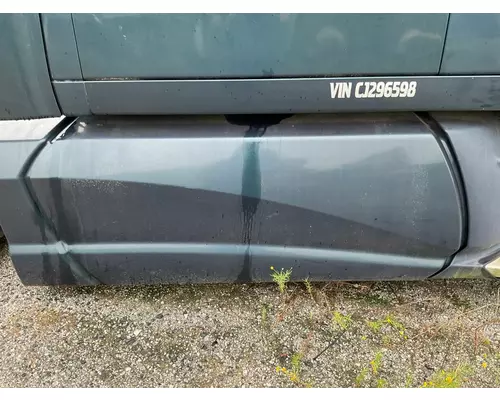 KENWORTH T700 Side Fairing