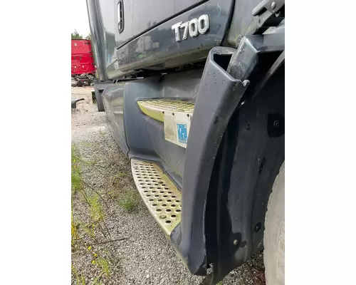 KENWORTH T700 Side Fairing