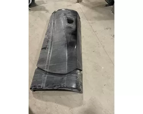 KENWORTH T700 Skirt
