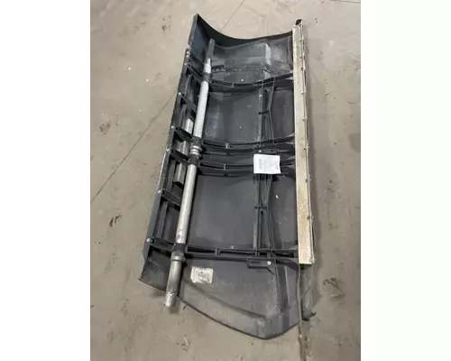 KENWORTH T700 Skirt