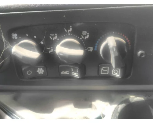 KENWORTH T700 TEMPERATURE CONTROL