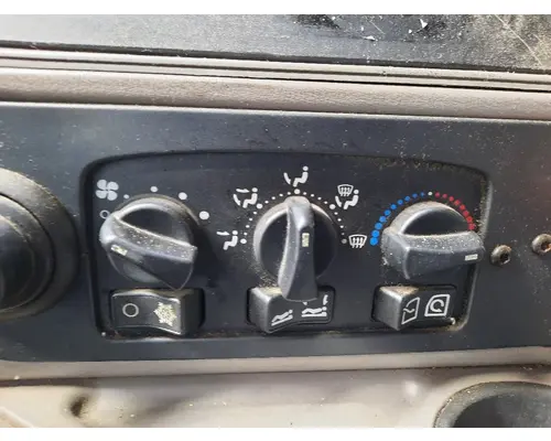 KENWORTH T700 TEMPERATURE CONTROL