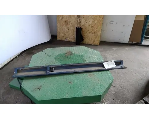 KENWORTH T700 TRIM EXTERIOR