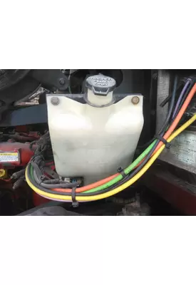 KENWORTH T700 WINDSHIELD WASHER RESERVOIR