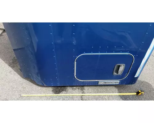 KENWORTH T8 Series Cab Back Panel