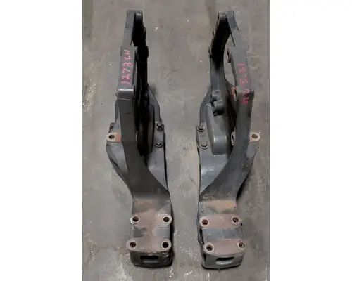 KENWORTH T8 Series Spring Hanger