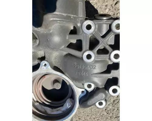 KENWORTH T8 Series Water Pump