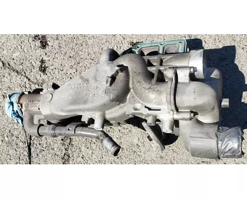 KENWORTH T8 Series Water Pump