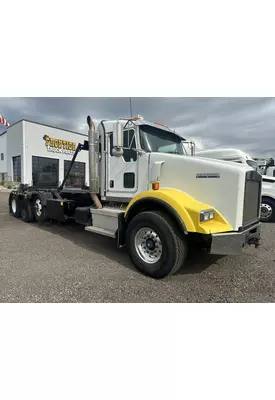 KENWORTH T800 Tri-axle Roll-off Truck Heavy Trucks