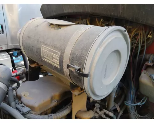 KENWORTH T800B AIR CLEANER