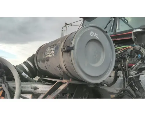 KENWORTH T800B AIR CLEANER
