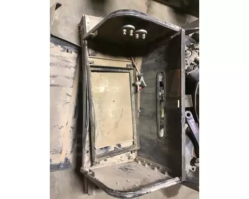 KENWORTH T800B BATTERY BOX