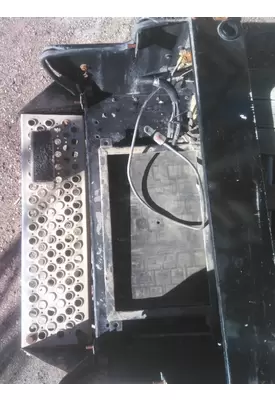 KENWORTH T800B BATTERY BOX