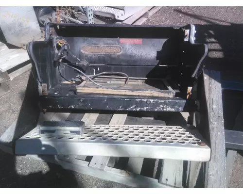 KENWORTH T800B BATTERY BOX