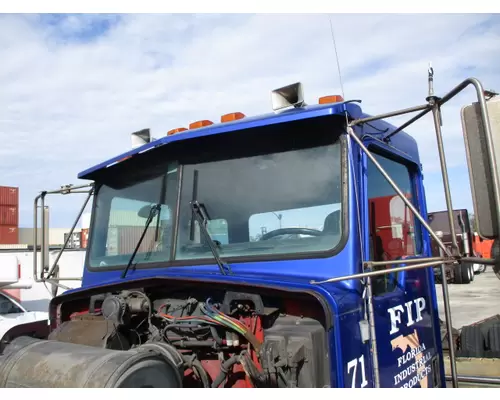 KENWORTH T800B CAB CLIP