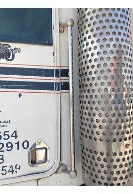 KENWORTH T800B CAB HANDLE