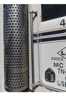 KENWORTH T800B CAB HANDLE