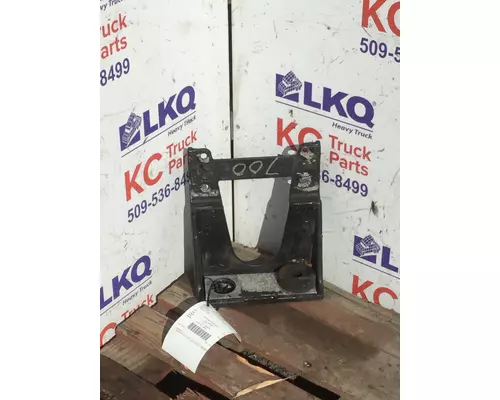 KENWORTH T800B CAB MOUNT,BRACKET