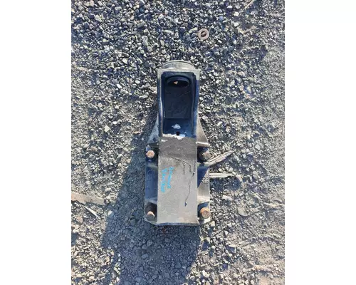 KENWORTH T800B CAB MOUNT,BRACKET