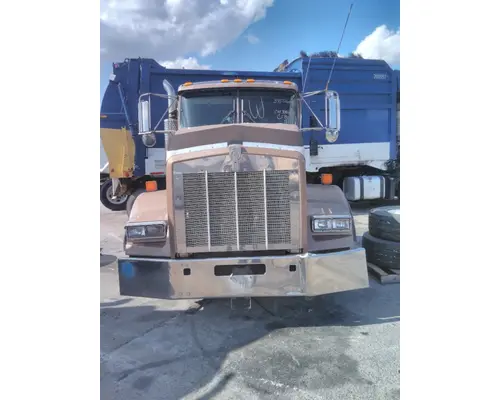 KENWORTH T800B CAB