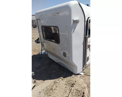 KENWORTH T800B CAB