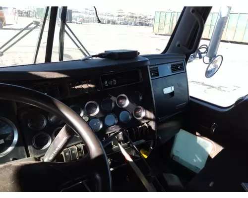 KENWORTH T800B CAB