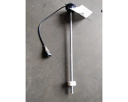 KENWORTH T800B DEF SENDING UNITLEVEL SENSOR
