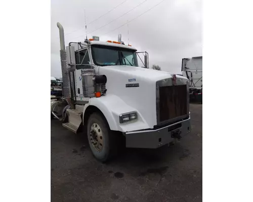 KENWORTH T800B DISMANTLED TRUCK