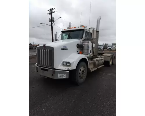 KENWORTH T800B DISMANTLED TRUCK