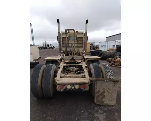 KENWORTH T800B DISMANTLED TRUCK