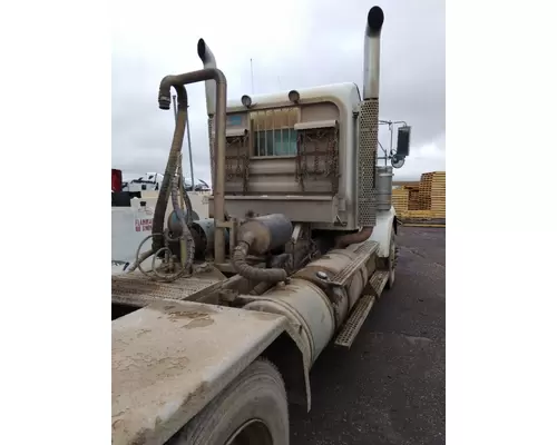 KENWORTH T800B DISMANTLED TRUCK