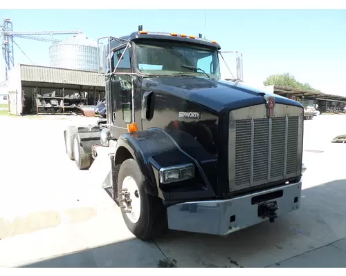 KENWORTH T800B DISMANTLED TRUCK