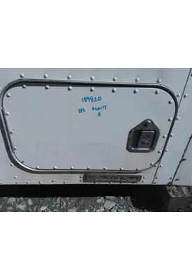 KENWORTH T800B DOOR, COMPARTMENT