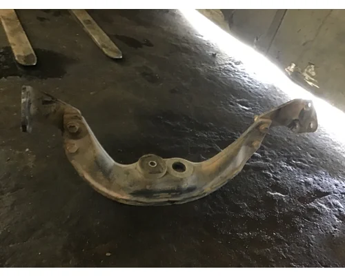 KENWORTH T800B ENGINE MOUNTS, VEHICLE (FRONT)