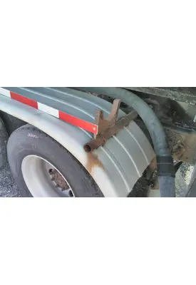 KENWORTH T800B FENDER ASSEMBLY, REAR