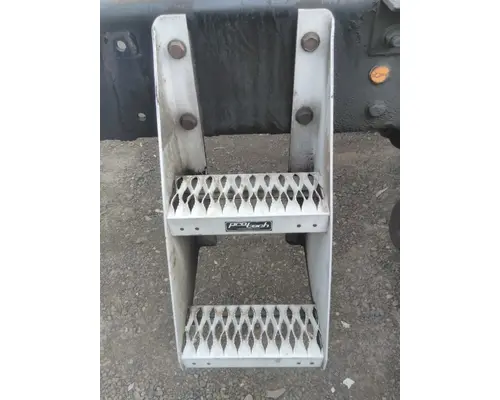 KENWORTH T800B FRAME STEP